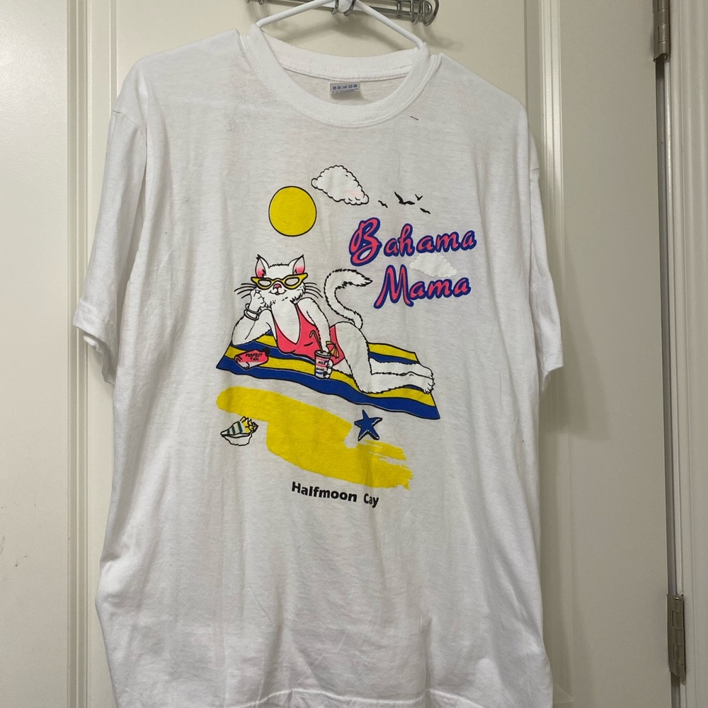 Bahama Mama Bahamas tshirt with cat